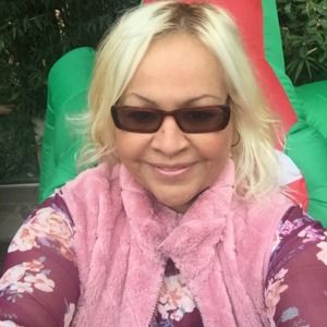 Meet your Posher, Noemi